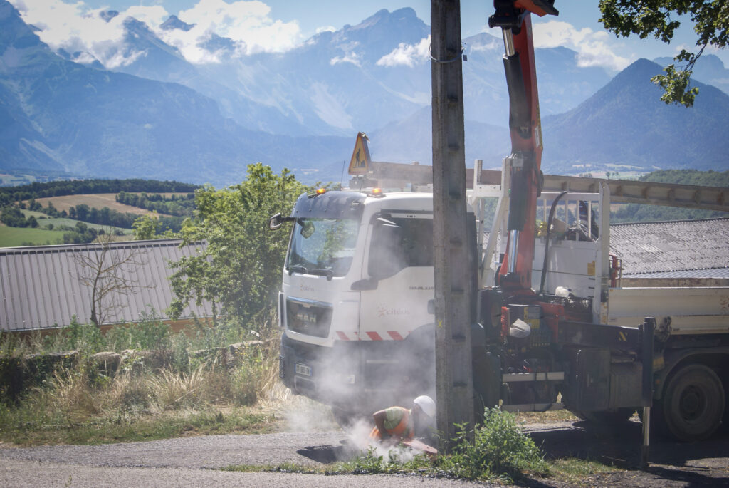 Te38 chantier depose de poteaux